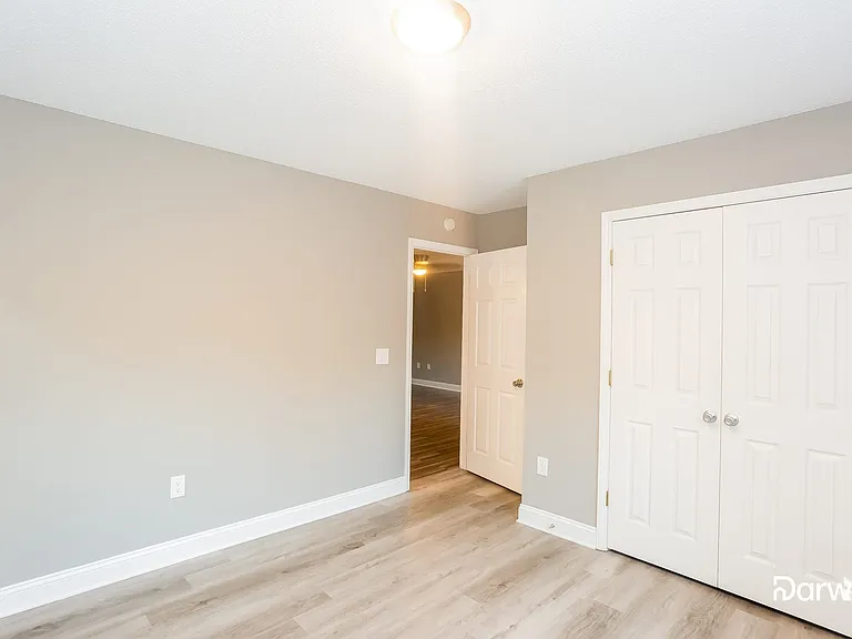 978 Braxton Dr — Photo 8