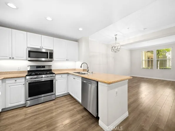 2158 Watermarke Pl, Irvine, CA 92612