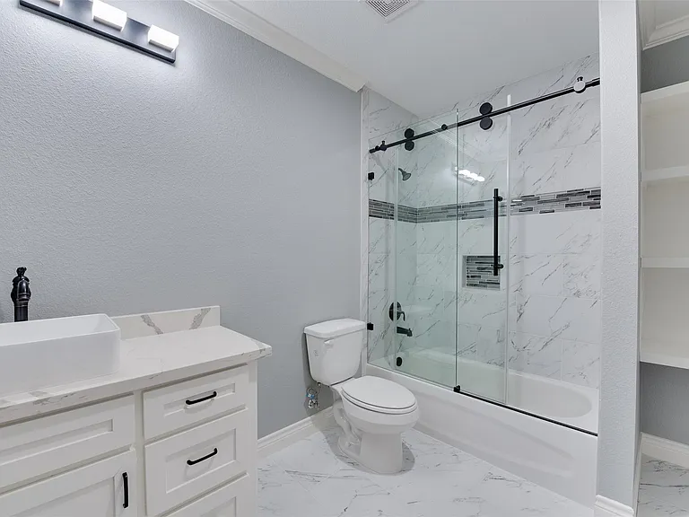 10622 Rustling Oaks Dr — Photo 10