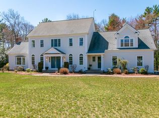 35 Walnut Hill Dr, Scituate, MA 02066