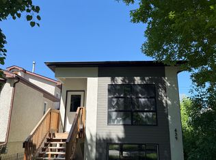 439 Winterton Ave #A, Winnipeg, MB R2K1K5
