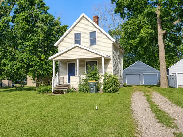 514 15th St SW, Willmar, MN 56201