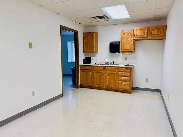18 Sportsman Dr — Photo 24