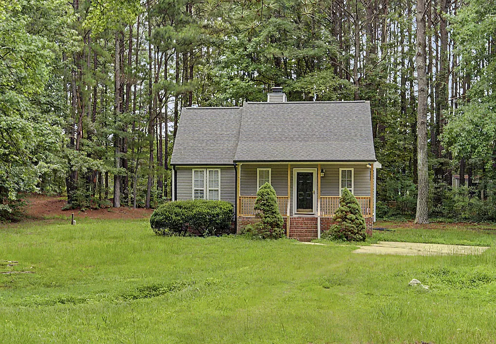 3 bed, 2.0 bath, 1084 sqft, $1,825 — Photo 1
