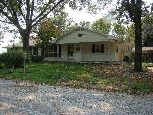 1st image of 305 Alta Vista Dr