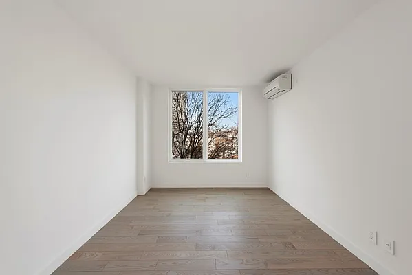 Rented by Compass | media 14