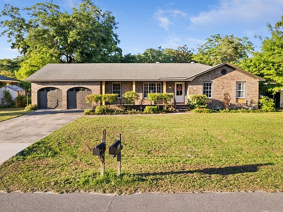 2nd image of 742 Leafwood Rd