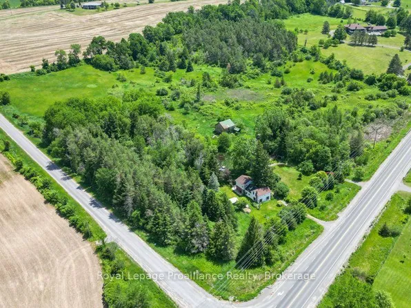 2014 Foxboro Stirling Rd, Quinte West, ON K0K 3E0