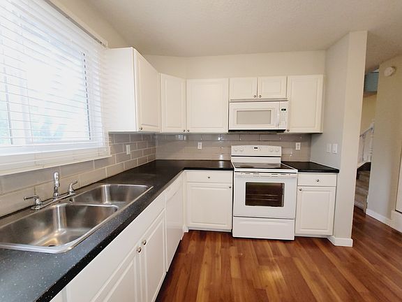 4th image of 1748 Lakewood Road South NW