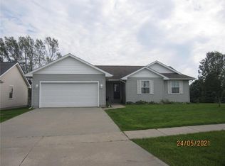 100 SE 15th Ct, Stuart, IA 50250
