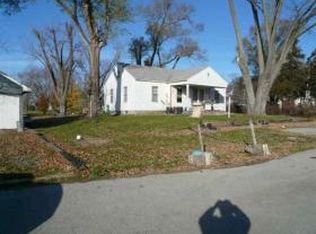 3815 34th St, Moline, IL 61265
