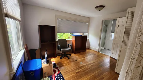 4708 Midvale Ave N Photo 1