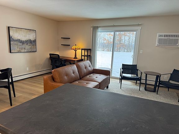 4th image of 16440 Main St Unit 1