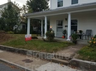 9B Houston St, Lexington, VA 24450