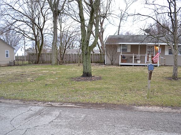 3rd image of 512 Dawes Ave
