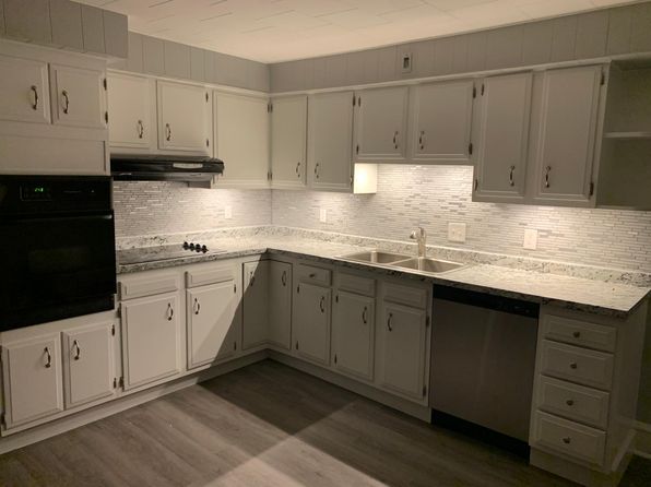 33 Fort St #B