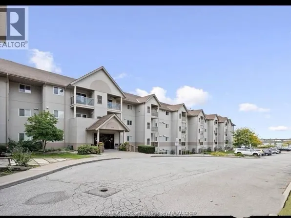 3000 Sandwich St, Windsor, ON