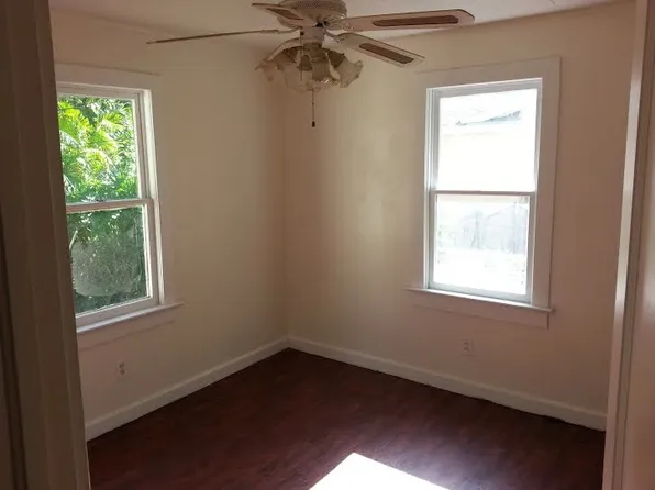 4084 42nd Ave N, Saint Petersburg, FL 33714