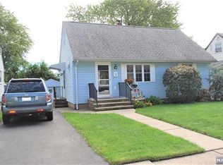 19 Highview Ave, Totowa, NJ 07512