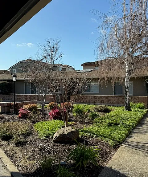 112 Cordova Way — Photo 2