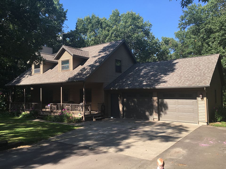 1st image of 27582 Ermine Ave