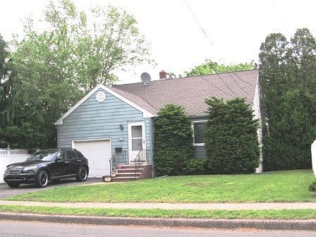 1st image of 245 Charlton Ave