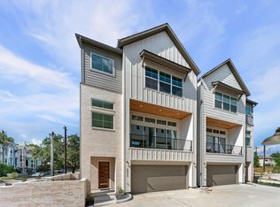 2916 Michaux St, Houston, TX 77009