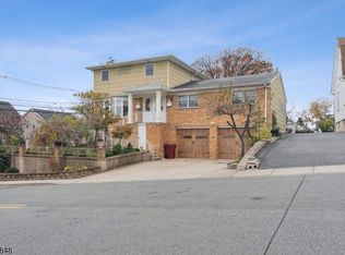 3 Witherspoon St FLOOR 2, Nutley, NJ 07110