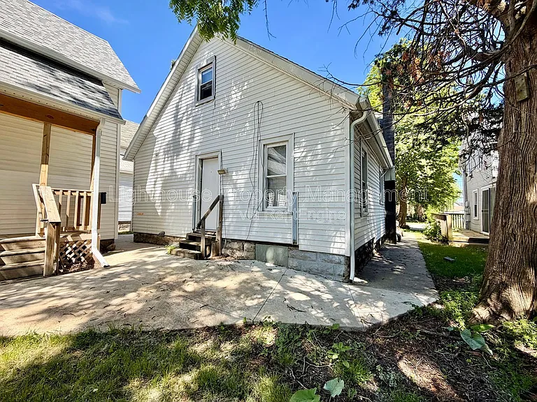 1011 Quarry Ave NW — Photo 20