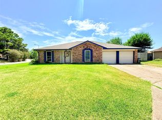 2410 Point Comfort Ct, Webster, TX 77598