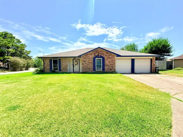 2410 Point Comfort Ct, Webster, TX 77598