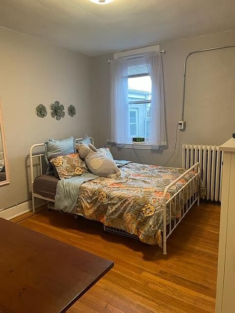 1st image of 534 W Girard Ave APT 4