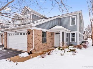 400 Blackstone Ave, Elgin, IL 60124