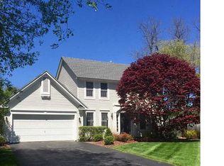 607 Roosevelt Rd, Pittsford, NY 14534
