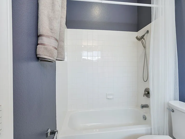 5049 Forest Oaks Dr — Photo 30