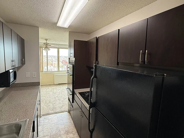 Horizon House — Photo 96