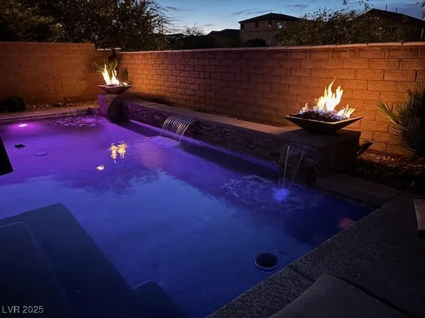 7630 Canyon Diablo Rd, Las Vegas, NV 89179