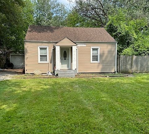 2nd image of 1235 River Dr