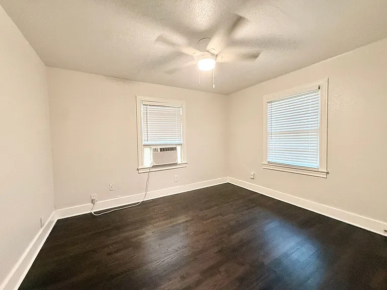 119 Oak Dr — Photo 9