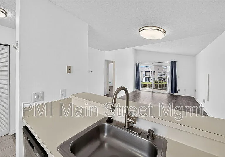 2512 Woodgate Blvd #203 — Photo 6