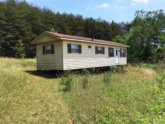 5th image of 2659 Red Hill Ln