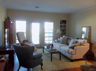 101 Scenic Cove Ln, Saint Charles, MO 63303