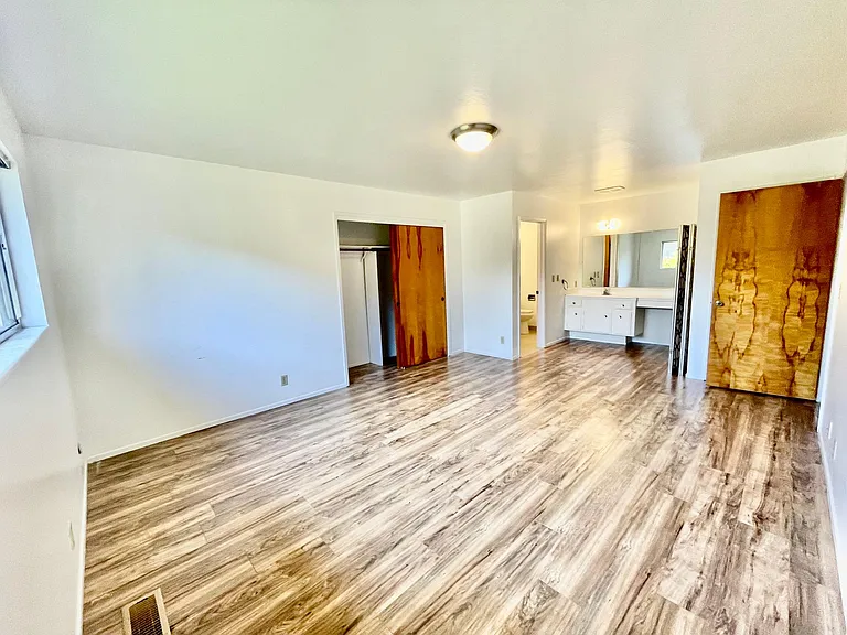 716 Muir Dr — Photo 9