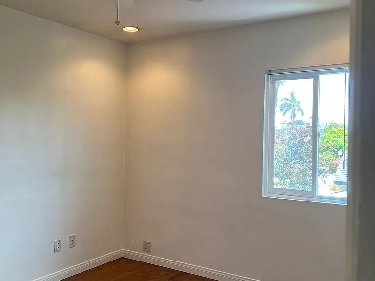 4837 Brighton Ave — Photo 24