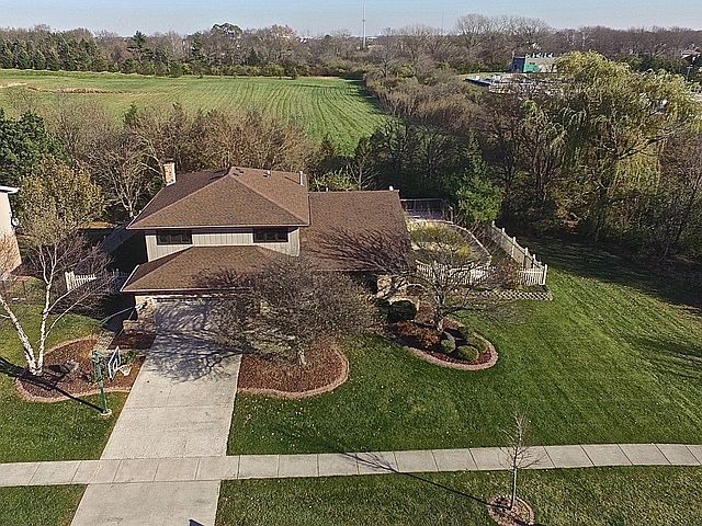 1st image of 18925 Parkway Ln