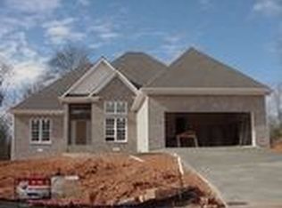380 Lakeland Dr, Athens, GA 30607
