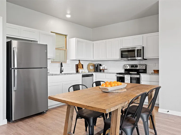 746 Meiomi Dr — Photo 33