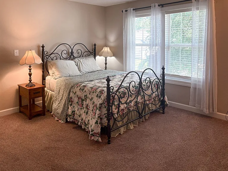 3533 S Glasgow Cir — Photo 15