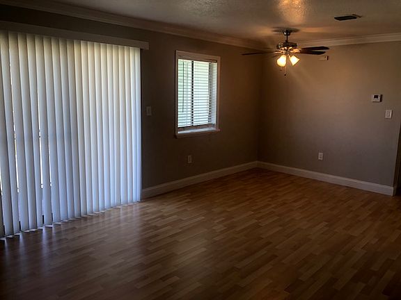 4th image of 605 Fenton Pl Unit 204