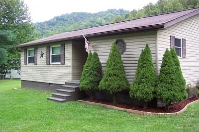 1st image of 115 Circle Dr